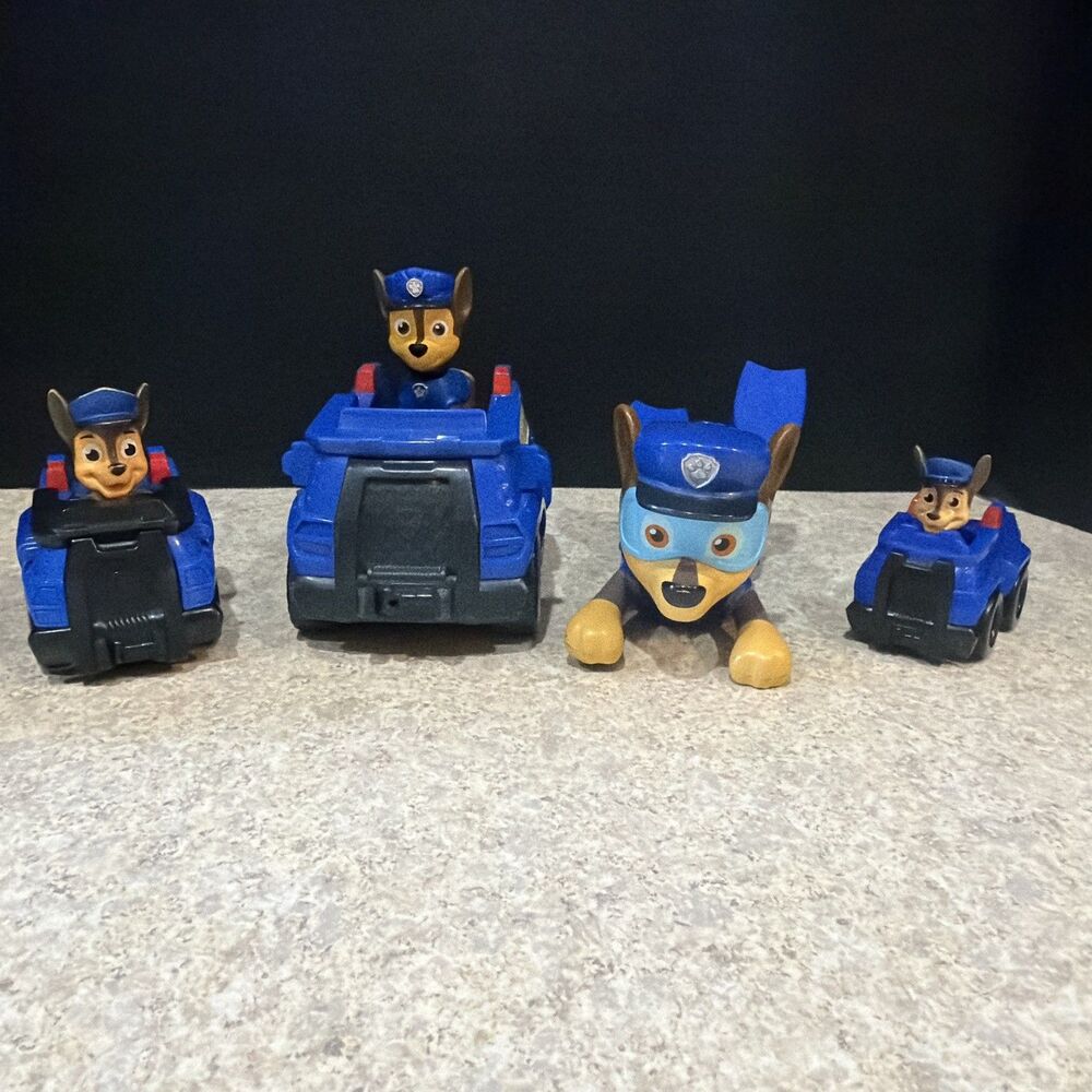 PAW Patrol CHASE Mega Lot – 3 vehicles plus swimming Chase